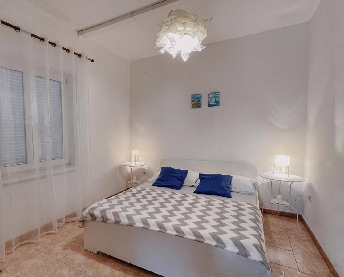 Apartments Zoricic Novi Vinodolski Buitenkant foto